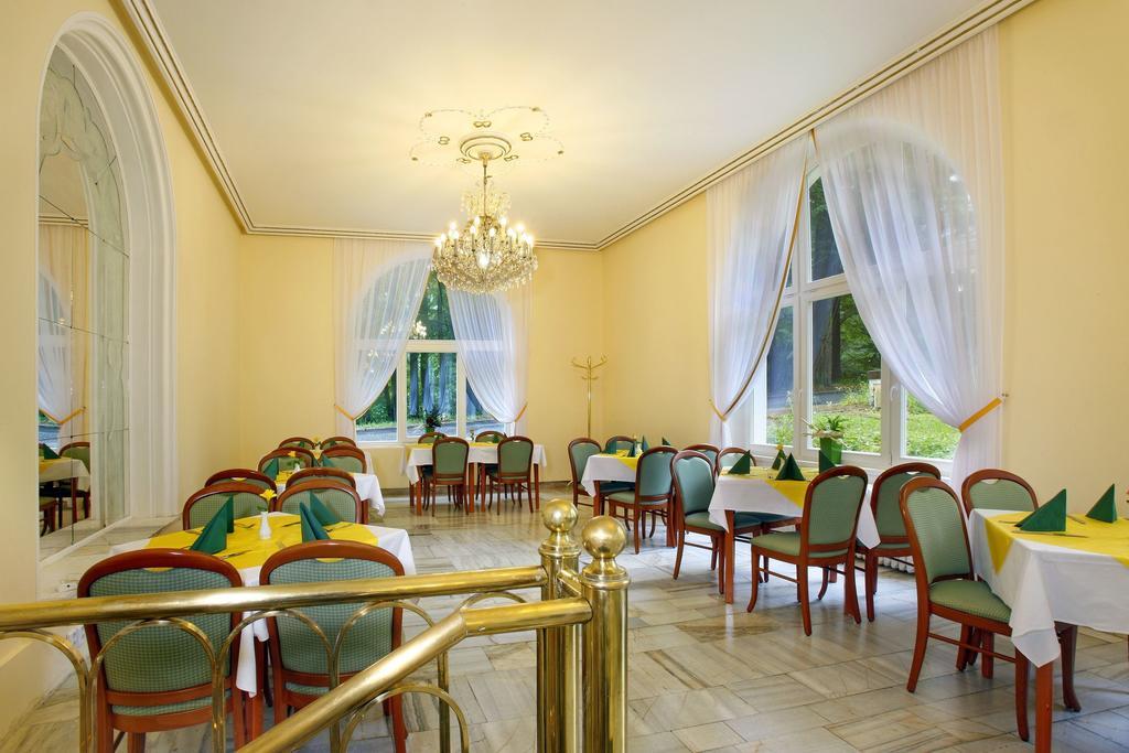 Ensana Svoboda Marianske Lazne Bagian luar foto